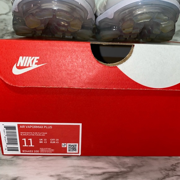 Nike Vapermax Plus Triple White Size 11 - Picture 5 of 6